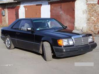 1994 Mercedes-Benz E-Class Photos