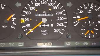 1994 Mercedes-Benz E-Class Pictures
