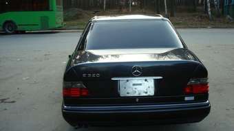 1994 Mercedes-Benz E-Class Photos