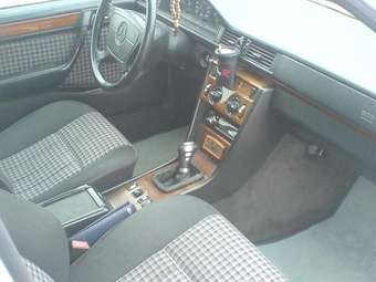 1994 Mercedes-Benz E-Class Photos