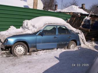 1994 Mercedes-Benz E-Class Pictures