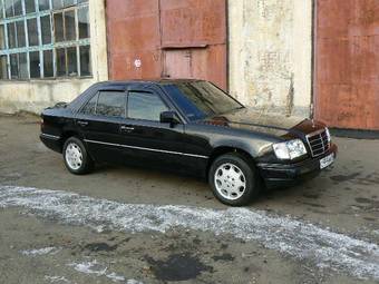 1994 Mercedes-Benz E-Class Photos