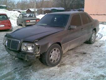 1994 Mercedes-Benz E-Class Wallpapers