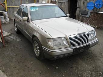 1994 Mercedes-Benz E-Class Photos