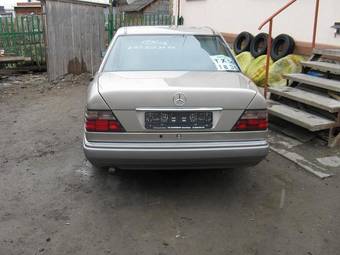 1994 Mercedes-Benz E-Class Photos