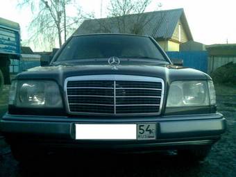 1994 Mercedes-Benz E-Class Pictures