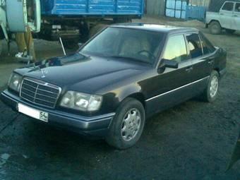 1994 Mercedes-Benz E-Class Photos