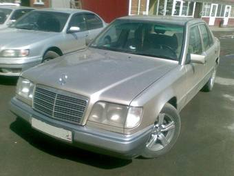 1994 Mercedes-Benz E-Class Pictures