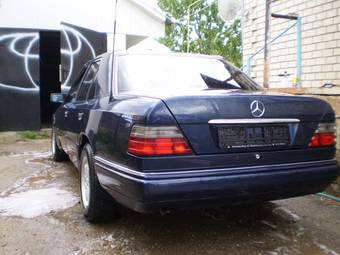 1994 Mercedes-Benz E-Class Photos