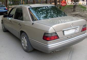 1994 Mercedes-Benz E-Class Pictures