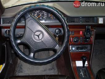 1994 Mercedes-Benz E-Class Photos