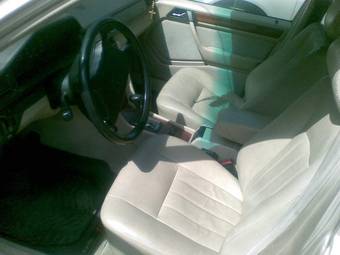 1994 Mercedes-Benz E-Class Photos