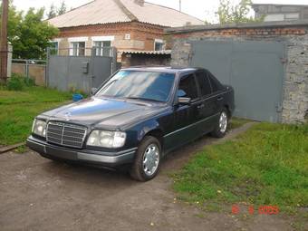 1994 Mercedes-Benz E-Class Photos
