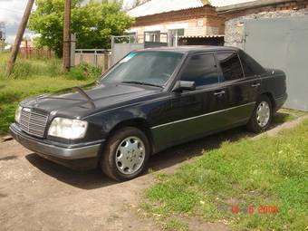 1994 Mercedes-Benz E-Class Pictures