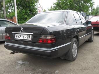 1994 Mercedes-Benz E-Class Photos