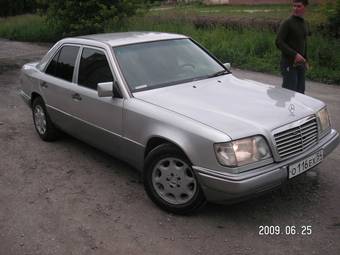 1994 Mercedes-Benz E-Class Photos