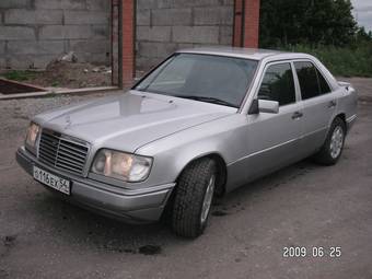 1994 Mercedes-Benz E-Class Pictures