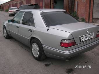 1994 Mercedes-Benz E-Class Photos