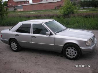 1994 Mercedes-Benz E-Class Wallpapers