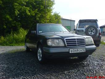 1994 Mercedes-Benz E-Class Pictures