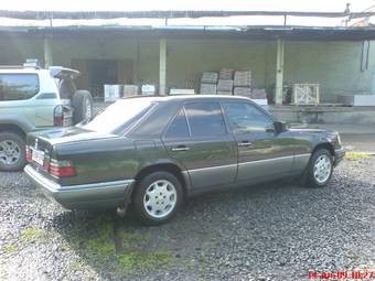 1994 Mercedes-Benz E-Class Photos