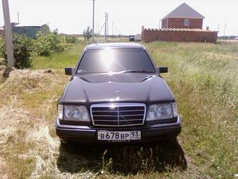 1994 Mercedes-Benz E-Class Pictures