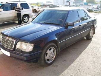 1994 Mercedes-Benz E-Class Images