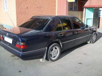 1994 Mercedes-Benz E-Class Pictures