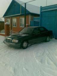 1995 Mercedes-Benz E-Class Photos