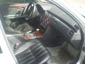 1995 Mercedes-Benz E-Class Photos