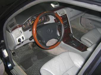 1995 Mercedes-Benz E-Class Pictures