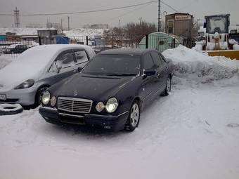 1995 Mercedes-Benz E-Class Wallpapers