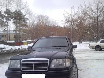 1995 Mercedes-Benz E-Class Pictures