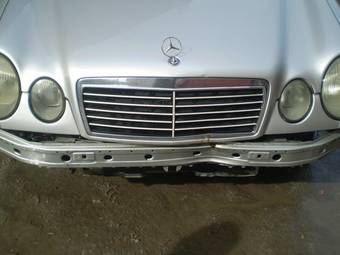 1995 Mercedes-Benz E-Class Photos
