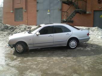 1995 Mercedes-Benz E-Class Wallpapers