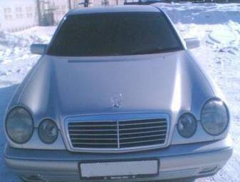 1995 Mercedes-Benz E-Class