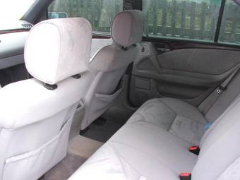 1995 Mercedes-Benz E-Class Photos