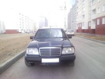 1995 Mercedes-Benz E-Class Photos