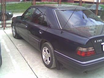 1995 Mercedes-Benz E-Class Pictures