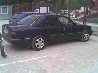 1995 Mercedes-Benz E-Class Images