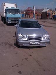 1995 Mercedes-Benz E-Class Pictures