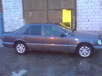 1995 Mercedes-Benz E-Class