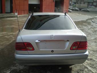 1995 Mercedes-Benz E-Class Pictures