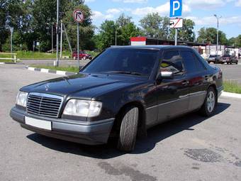 1995 Mercedes-Benz E-Class Pictures