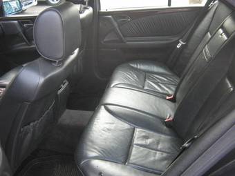 1995 Mercedes-Benz E-Class Photos