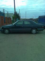1995 Mercedes-Benz E-Class Photos