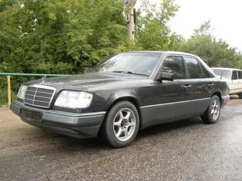 1995 Mercedes-Benz E-Class Pictures