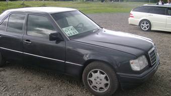 1995 Mercedes-Benz E-Class Pictures