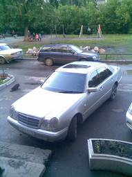 1995 Mercedes-Benz E-Class Pictures
