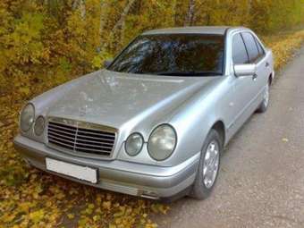 1996 Mercedes-Benz E-Class Pictures